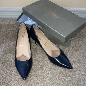 Trotters Signature Alexa Black Pumps. Size 10.5. Style T1353-001